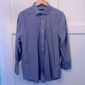 Tommy Hilfiger Mens button up dress shirt.
